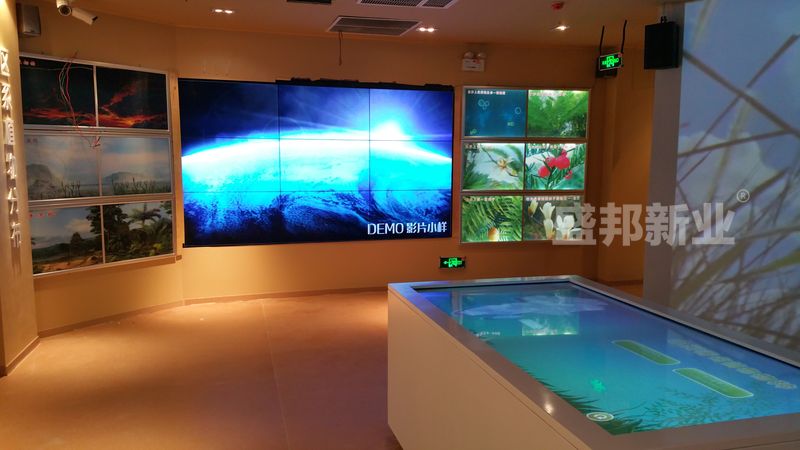 LED拼接屏背投互动桌联动.jpg